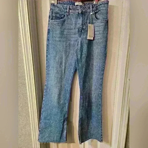 NWT MANGO Medium-rise Straight Jeans With Slits - Picture 2 of 7